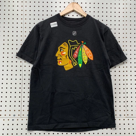 Chicago Blackhawks Shirt Black #88 Kane Adult Small Short Sleeve NHL 19x26 Cover
