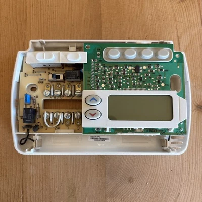 WHITE RODGERS 1F82-261  Digital Programmable Thermostat - 100% working - Image 1 of 4