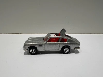 Corgi Junior Aston Martin DB6 James Bond, NO Dinky Solido Majorette Matchbox - Photo 1/4