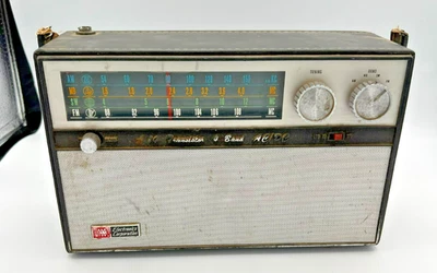 Radio de cuero vintage Ross Electronics Corporation modelo: RE-19340 PARA REPUESTOS Foto 1 de 4