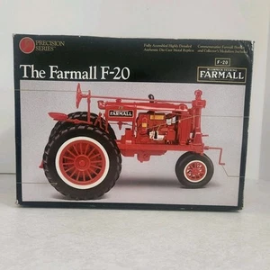 VTG Precision Series McCormick Deering Farmall F-20 Tractor #294 / 1:16 / 1993 - Picture 1 of 9