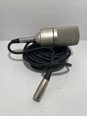 MXL 990 Large-Diaphragm Condenser Microphone w/ Plug Cable - Image 1 of 4