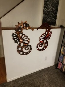 Metal seahorse Art wall Decor indoor art work outdoor garden patio beach Decor - Picture 1 of 4