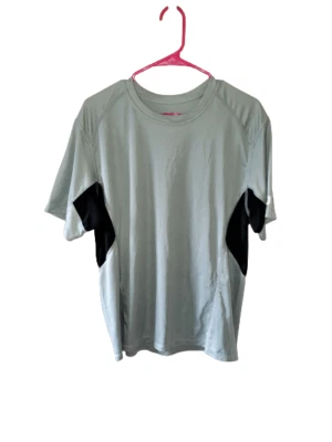 Camisa Eastern Mountain Sports Techwick Activewear Negra Gris Manga Corta Grande Foto 1 de 4