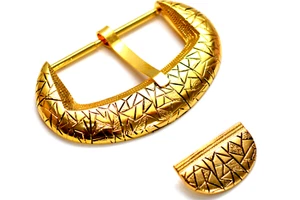 Orientalische Gürtelschnalle / Schnalle mit Spitze, ca. 60 mm, Gold, Mittelalter - Picture 1 of 7