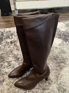 Stuart Weitzman Tall Brown Leather Boots Size 6.5 Kitten Heel Pointed Toe 24488 - Picture 1 of 12