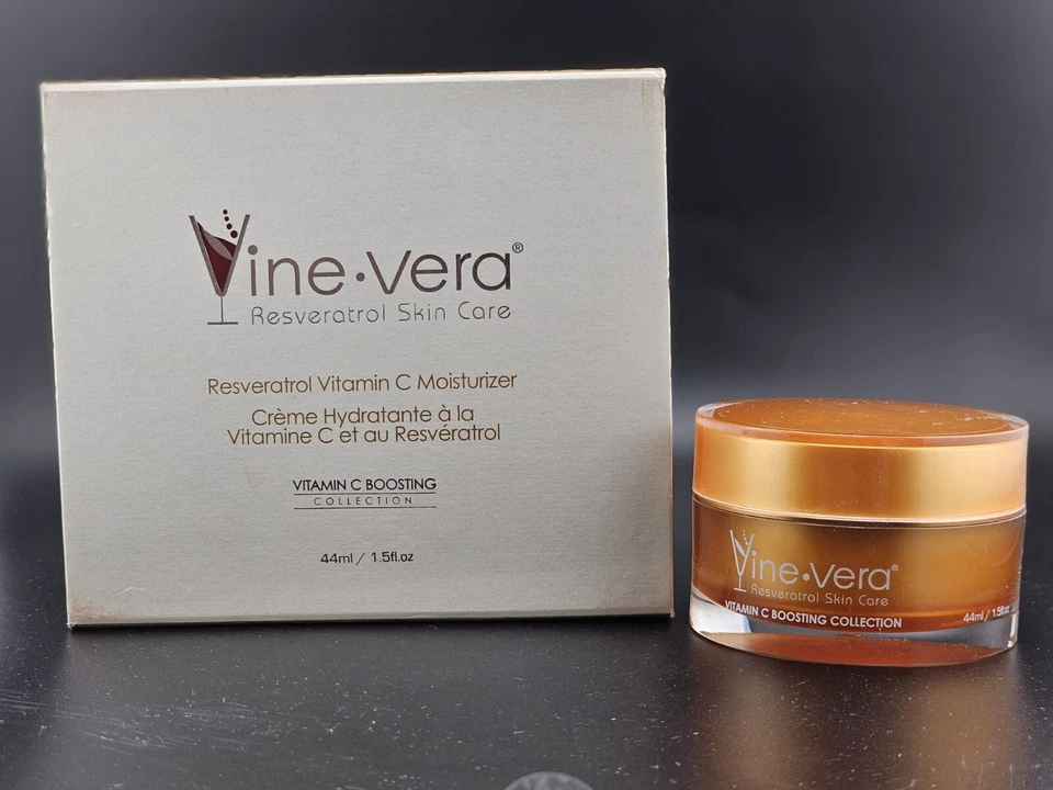 Crema hidratante de vitamina C con resveratrol de viña vera 1,5 fl oz/44 ml Foto 1 de 4