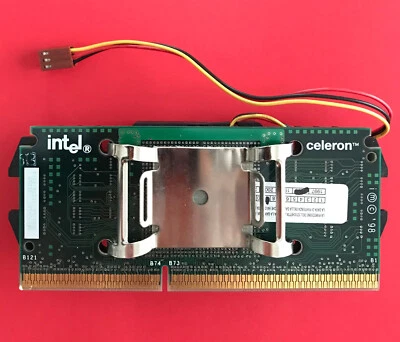 CPU INTEL CELERON SLOT 1 300MHz 128 KB - ORIGINALE INTEL FUNZIONANTE - Immagine 1 di 4