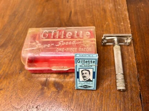 AFEITADORA GILLETTE SUPER SPEED CON ESTUCHE Y CUCHILLAS AZULES DÉCADA DE 1950 RARA HECHA EN EE. UU. DE COLECCIÓN - Imagen 1 de 24