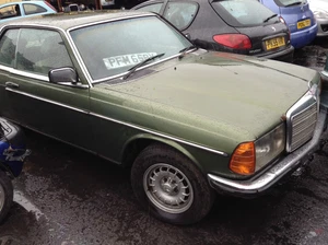 MERCEDES 280CE COUPE 1979 BREAKING - Picture 1 of 2