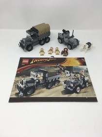 LEGO 7622 Race for the Stolen Treasure Indiana Jones