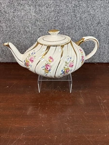 De colección ~ Madera Arthur ~ Tetera blanca y dorada arremolinada georgiana 4843 - Imagen 1 de 6