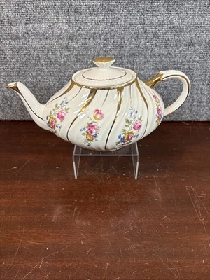 De colección ~ Madera Arthur ~ Tetera blanca y dorada arremolinada georgiana 4843 Foto 1 de 4