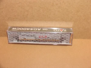 Kato KCS Kansas City Southern de Mexico AC4400CW #4555 Locomotive 176-7046 NIB - Picture 1 of 13