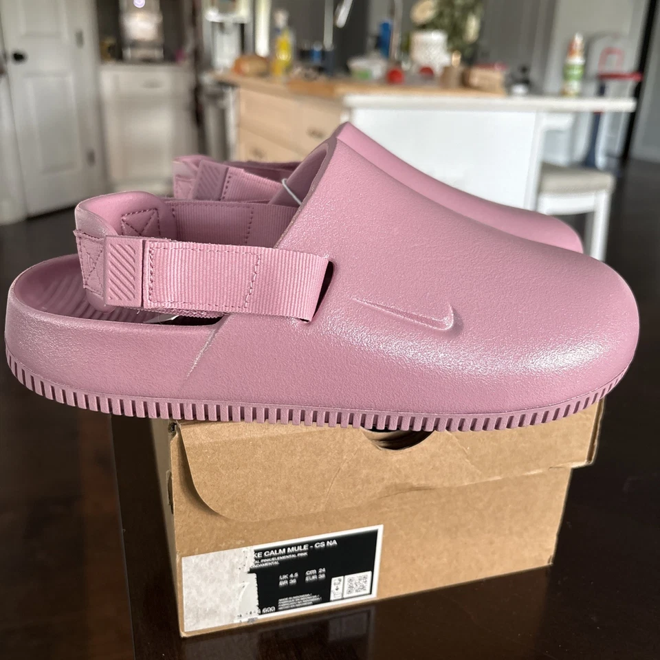 WOMENS NIKE CALM MULES ELEMENTAL PINK/ELEMENTAL PINK HV5054-600-SIZE 7