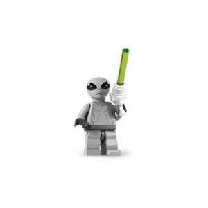 LEGO Series 6 (Series Six) Collectible Minifigure - CMF - 8827 - Alien (RETIRED) - Picture 1 of 4