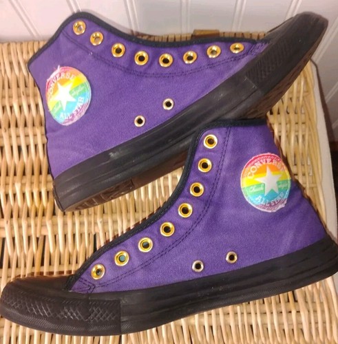 Converse Chuck Taylors unisex uomo taglia 7 donna taglia 9