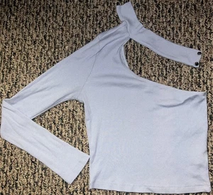 Crop top Forever 21 blu asimmetrico manica con polsini taglia large usato in ottime condizioni! ๐ - Foto 1 di 16