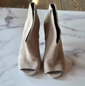 MK Michael Kors Womens Ankle Boots 8M Beige Peep Toe Suede High Heels Bootie - Picture 1 of 13