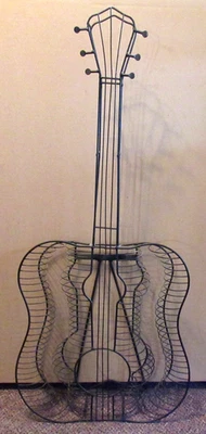 Metal Wire Guitar Shaped CD Holder Stand Wall Art Music Movie Rack - Image 1 of 2