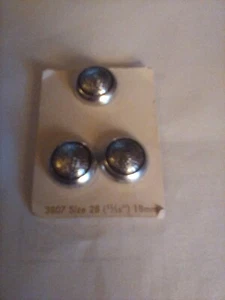 VINTAGE 3 METAL BUTTONS SIZE 28 ITEM 3807 18MM SILVER 4 - Picture 1 of 1