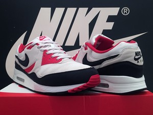red & black air max
