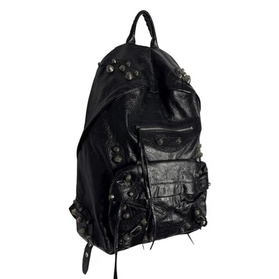 Mochila Balenciaga Le Cagole de cuero con tachuelas Foto 1 de 4