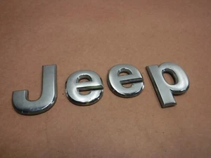 Jeep Grand Cherokee WK 05-10 JEEP emblema cromado de fábrica OEM envío gratuito - Imagen 1 de 2
