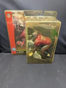 Warren Sapp McFarlane Toys Series 1 NFL Tampa Bay Buccaneers - Picture 1 of 2