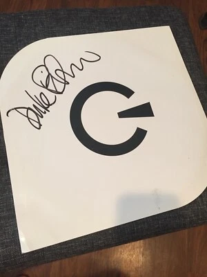 Garbage The Band (Shirley Manson)Push It 12 Inch Vinyl Signed By Duke - Image 1 of 2
