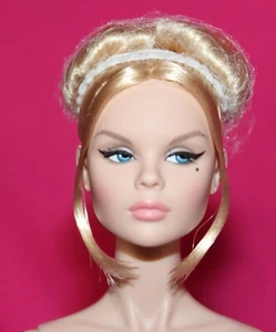 Trending Nude 12" Tulabelle True Industry Box Stand COA Integrity Toys - Picture 1 of 9