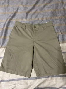 Boy’s Under Armour UA Active Heat Gear Dri-Fit Khaki Golf Shorts - Size 12 - Picture 1 of 5