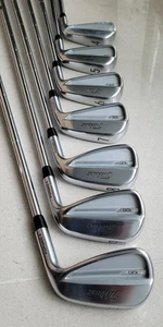 Titleist T100 Eisensatz, 4-PW TOUR -Schaft Dynamic Golf Tour X100 - Bild 1 von 9