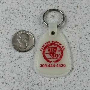 1988 Tractor Supply Co Washington Illinois Store Glow In Dark Keychain Key Ring - Picture 1 of 2