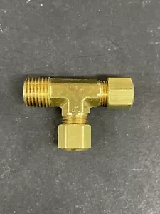 Brass Compression Male Run Tee, 1/4" Comp x 1/4” Comp x 1/4” Male Pipe - Picture 1 of 3