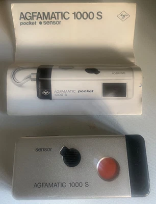 Vintage Agfamatic 1000 S Pocket Camera Made In Germany and instructions - Image 1 of 4