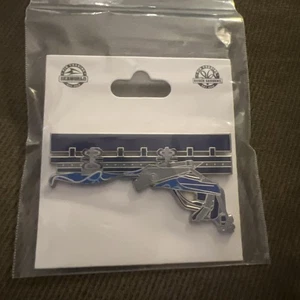 Seaworld Orlando Manta Achterbahn Zugwagen Pin - Bild 1 von 2