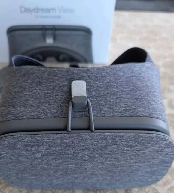 Google Daydream View VR Headset - no remote - Image 1 of 1