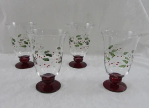 Set of 4 Pfaltzgraff Winterberry Hand Painted Etched 16 oz Christmas Goblets - Picture 1 of 9