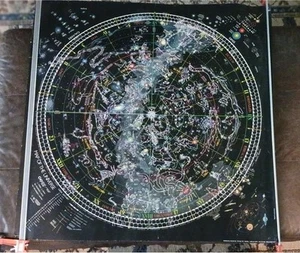 MAPPA DELL'UNIVERSO POSTER 35 X 35 ARTI CELESTI TOMAS FILSINGER 1980 CON LIBRETTO - Foto 1 di 12