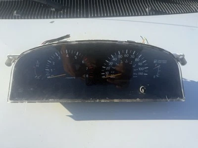 1998-2000 Toyota Tacoma Speedometer Cluster 93k OEM 4x4 V6 3.4 automático - Imagem 1 de 4