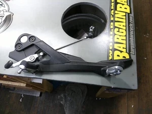 2009 - 2017 YAMAHA FZ6 FZ6R OEM LEFT REAR SET straight BRACKET w/ shifter - Picture 1 of 4