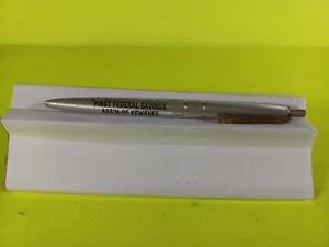 Bolígrafo First Federal Savings ASS'N of Kewanee IL publicidad vintage - Imagen 1 de 2