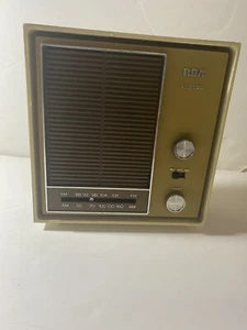 RCA Solid Slate Radio Model RWC 224W Walnut Grain - Picture 1 of 5