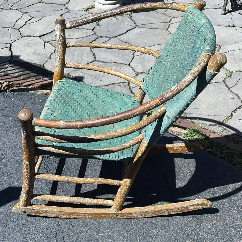 Antigua mecedora Indiana Hickory con respaldo de barril Adirondack verde rústico primitivo Foto 1 de 4