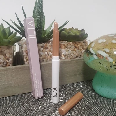 Ilia Eye Stylus Shadow Stick~JUBILEE~New In Box, Retail $32! 0.05oz Gold Shimmer - Image 1 of 4