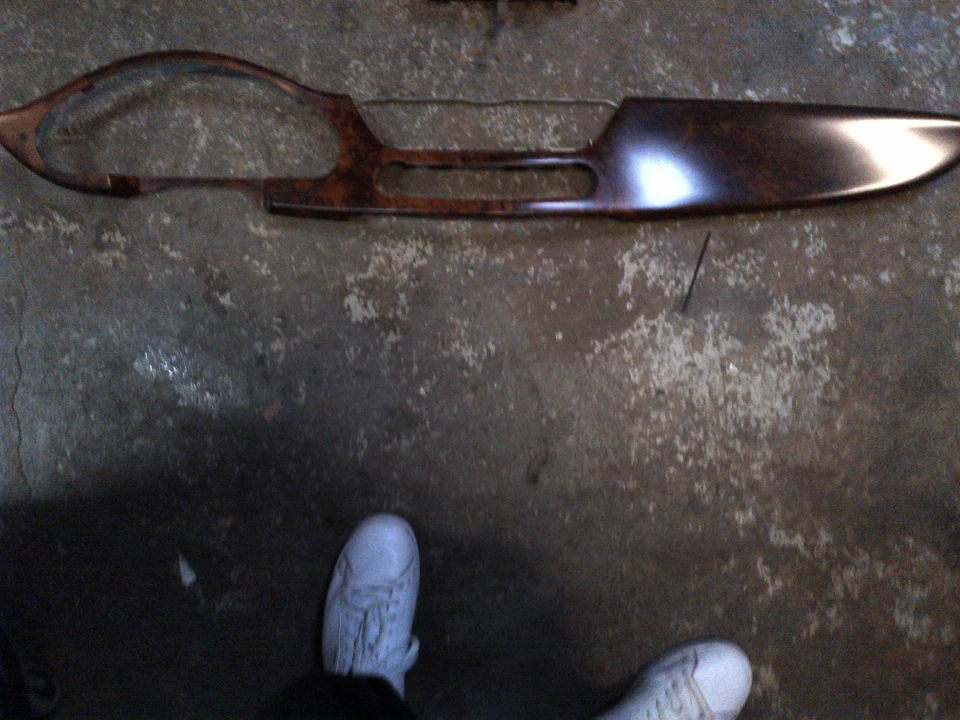 06-09 MERCEDES CLS TABLERO DELANTERO GRANO MADERA TABLERO MOLDURA Foto 1 de 1