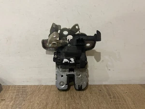 AUDI A1 A3 A4 TAILGATE BOOT LOCK LATCH ACTUATOR 8R0827505 - Picture 1 of 2