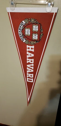 HARVARD CRIMSON  IVY LEAGUE NCAA FELT PENNANT 4/27/22 Cover