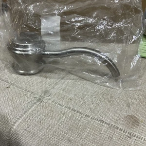 Pfister 920-058S Deckmontierter Seifenspender nur Pumpenkopf - gebürsteter Nickel - Bild 1 von 4